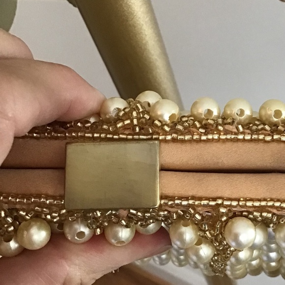 Santi Gemelli Clutch Pearl with Taupe Silk with brass strap - Picture 16 of 16